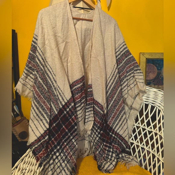 ❤️ boho fringe poncho / shawl - Picture 1 of 2